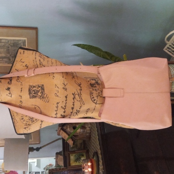 Lulu Dharma Verity Blush Pink Vegan Leather Crossbody Bag - Picture 14 of 16